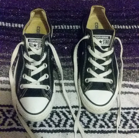 Converse - Picture 1 of 2